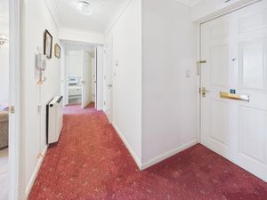 ENTRANCE HALLWAY- click for photo gallery